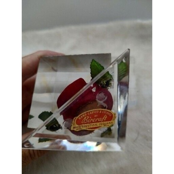 Vintage Bircraft Lucite Acrylic CUBE PAPERWEIGHT SCULPTURE Red Rose Enclosed - Picture 12 of 13